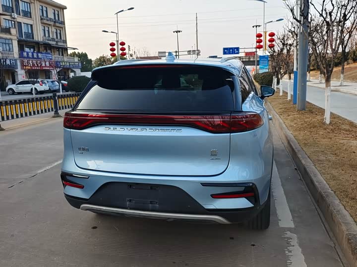 Фото 4 - BYD Tang Hybrid/EV