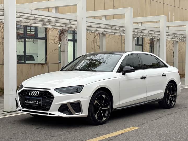 Фото 1 - Audi A4L