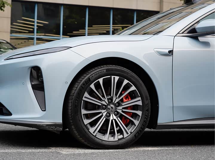 Фото 8 - Nio ET5