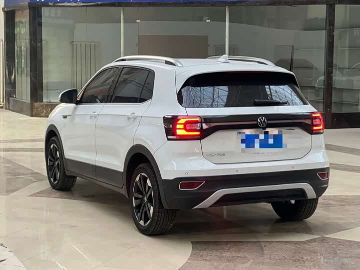 Фото 4 - Volkswagen Tacqua