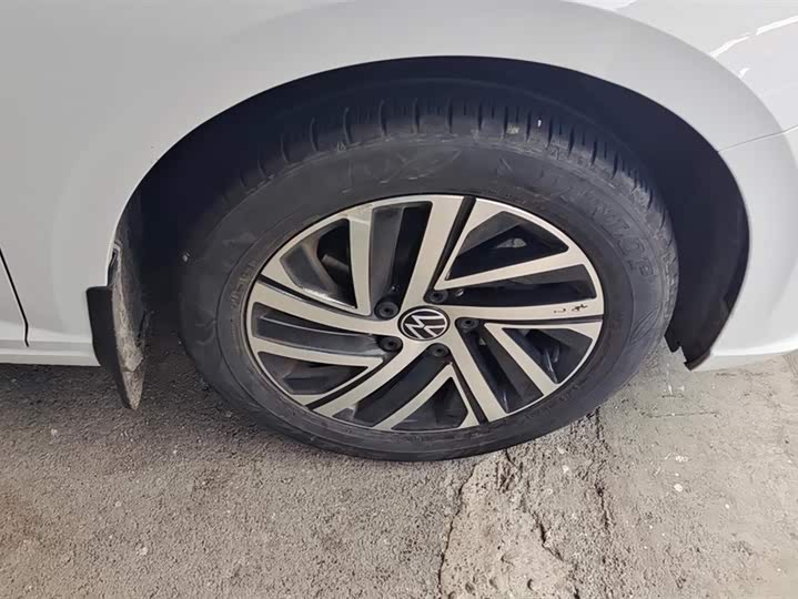 Фото 6 - Volkswagen Lavida