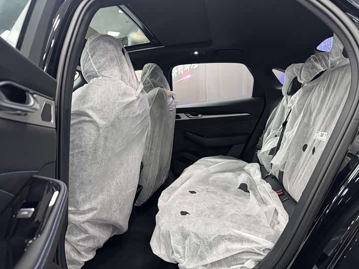 Фото 8 - Geely Preface