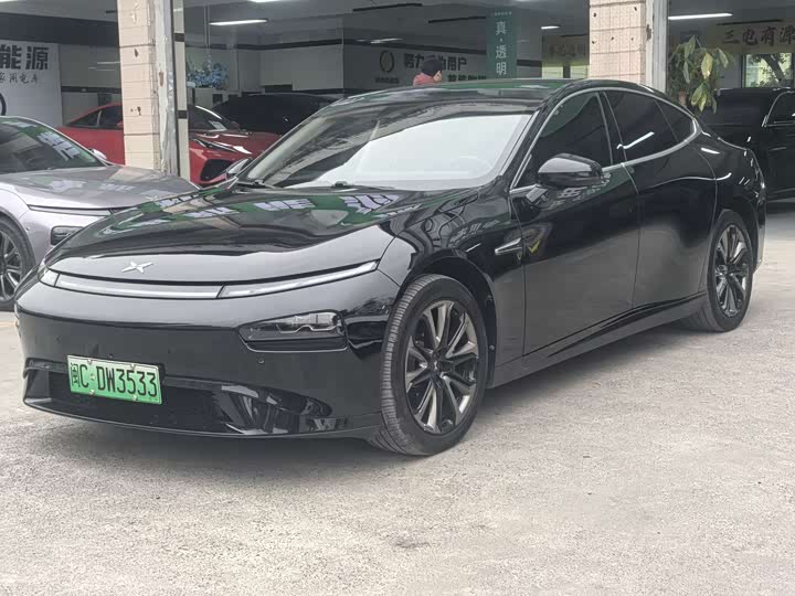 Фото 2 - XPeng P7