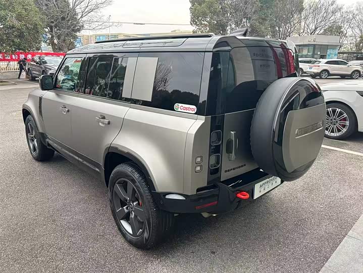 Фото 4 - Land Rover Defender