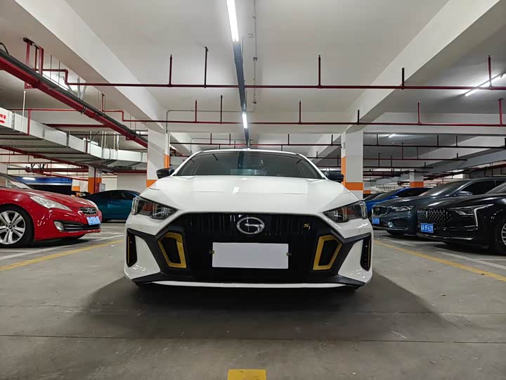 Фото 2 - GAC Trumpchi Empow R