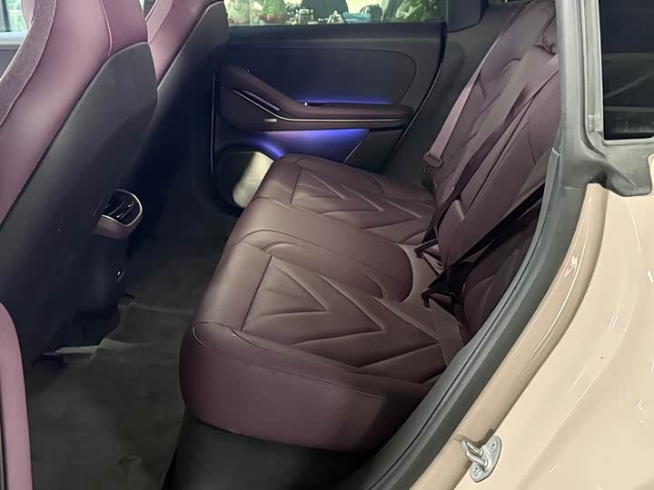 Фото 5 - Nio ET5T