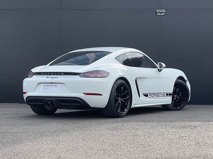 Фото 2 - Porsche 718