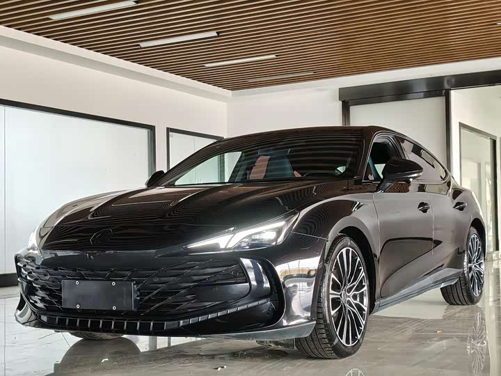 Фото 1 - MG Motor 7