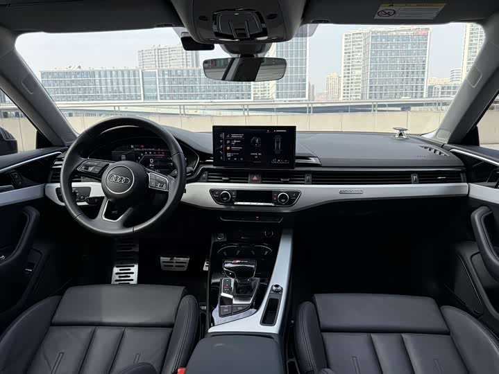 Фото 9 - Audi A5