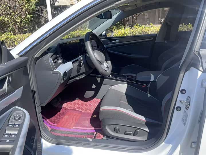 Фото 7 - Volkswagen Lamando L