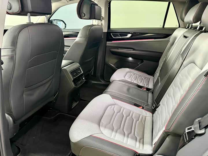 Фото 9 - Volkswagen Teramont X