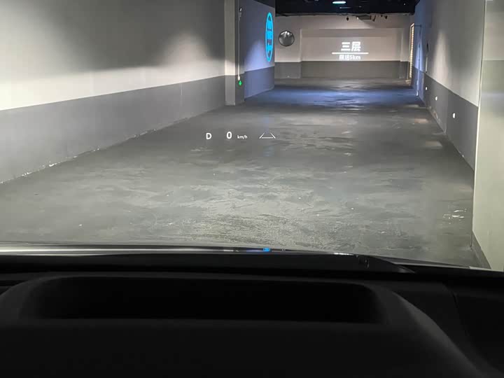 Фото 3 - Toyota Alphard