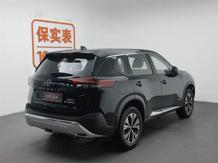 Фото 2 - Nissan X-Trail