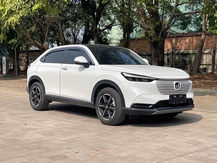 Фото 3 - Honda Vezel