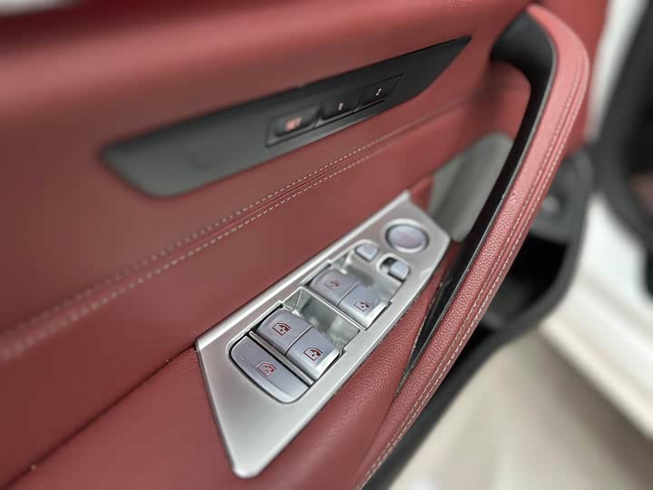 Фото 5 - BMW 5 Series