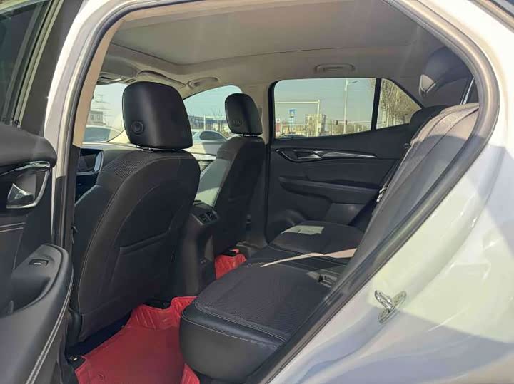 Фото 2 - Buick Envision Plus