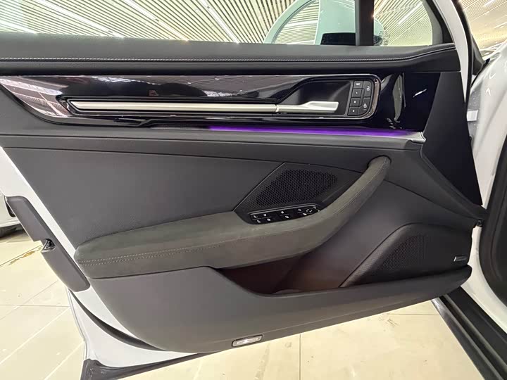 Фото 5 - Porsche Panamera