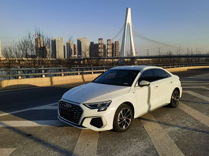 Фото 1 - Audi A3