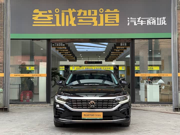 Фото 2 - Volkswagen Passat