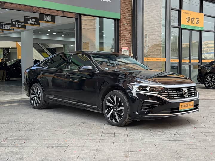 Фото 3 - Volkswagen Passat