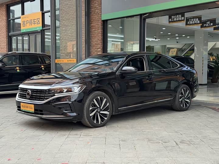 Фото 4 - Volkswagen Passat