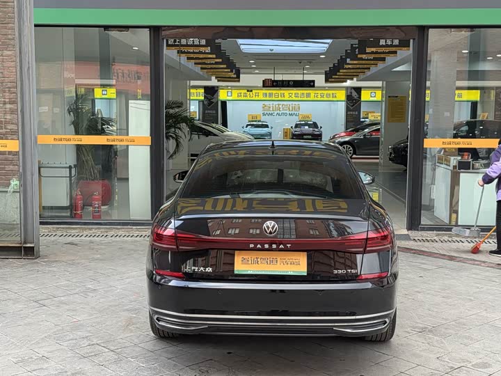 Фото 5 - Volkswagen Passat