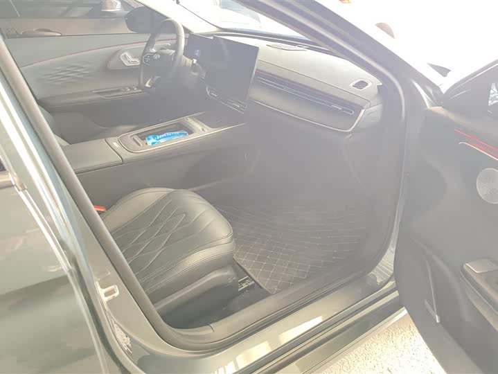 Фото 8 - Chery Fulwin A8L