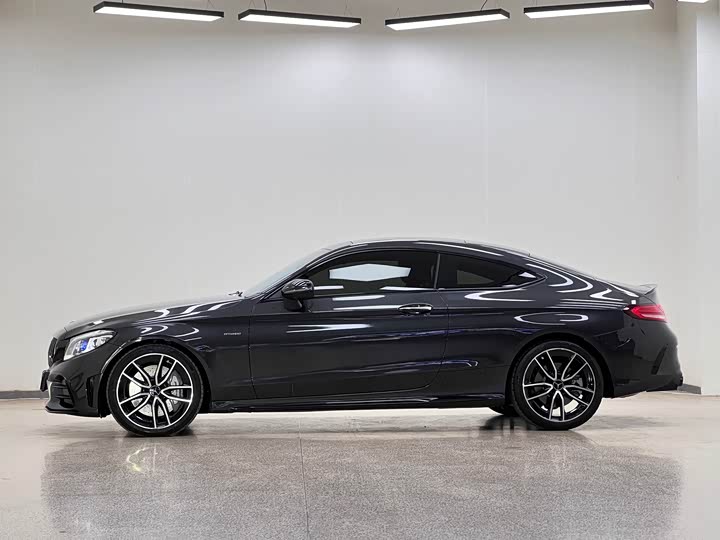 Фото 4 - Mercedes-Benz C-Class AMG