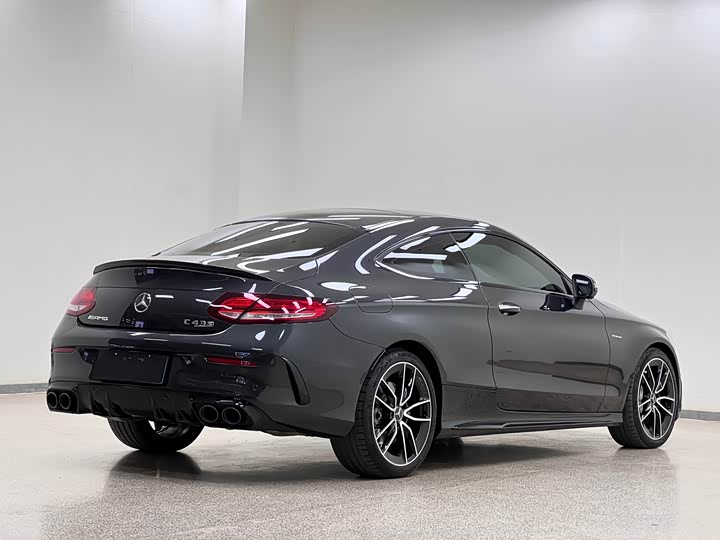 Фото 5 - Mercedes-Benz C-Class AMG