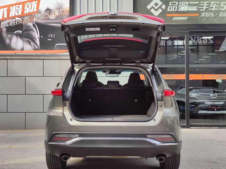 Фото 5 - Toyota Harrier