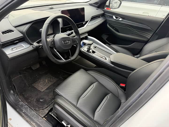 Photo 7 - Geely Preface