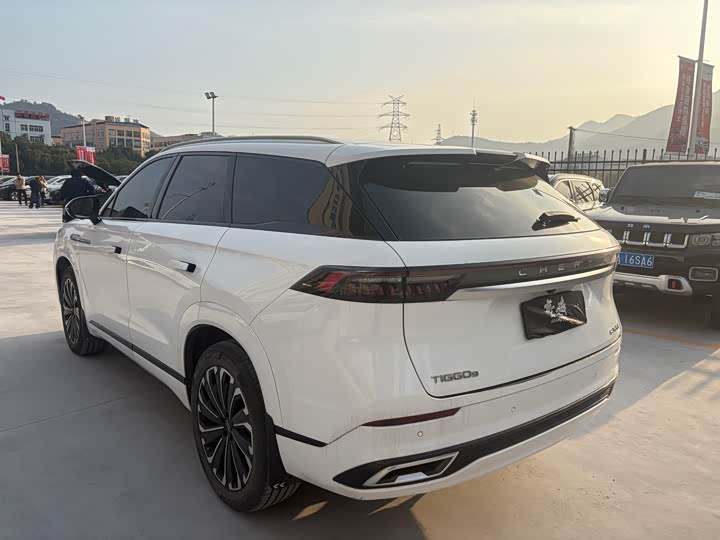 Фото 8 - Chery Tiggo 9