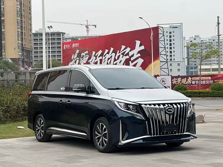 Фото 3 - GAC Trumpchi M8