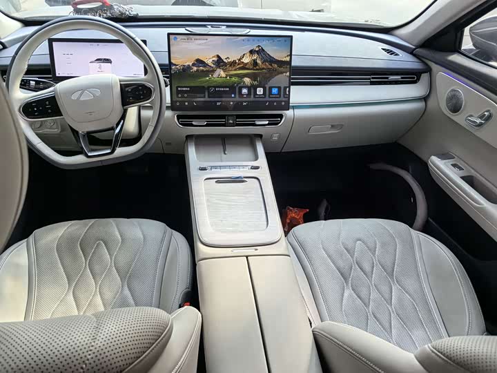 Фото 9 - Chery Fulwin A8L