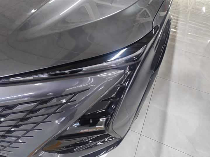 Фото 5 - Changan UNI-T