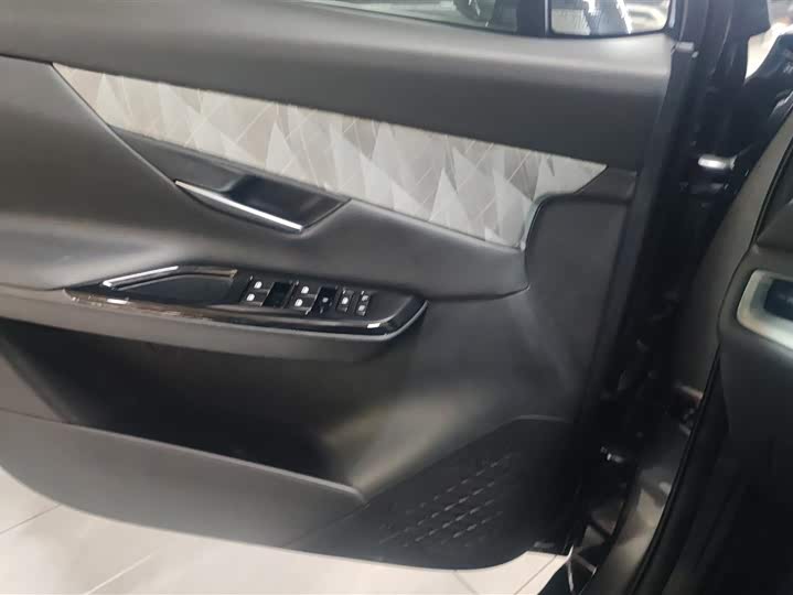 Фото 7 - Changan UNI-T