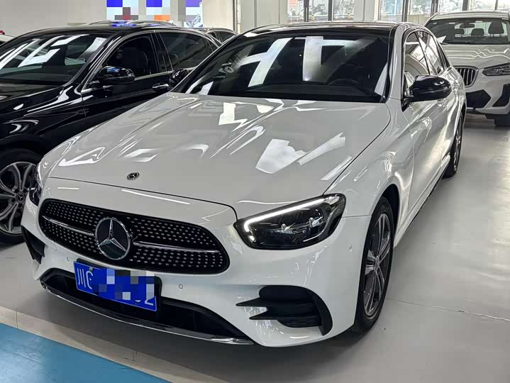 Photo 1 - Mercedes-Benz E-Class