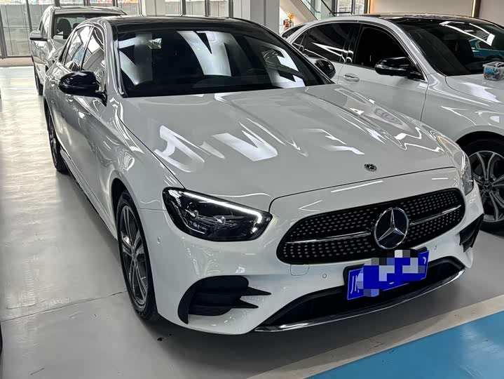 Photo 2 - Mercedes-Benz E-Class