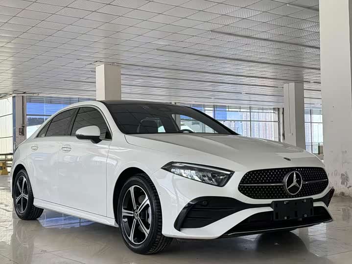 Фото 3 - Mercedes-Benz A-Class