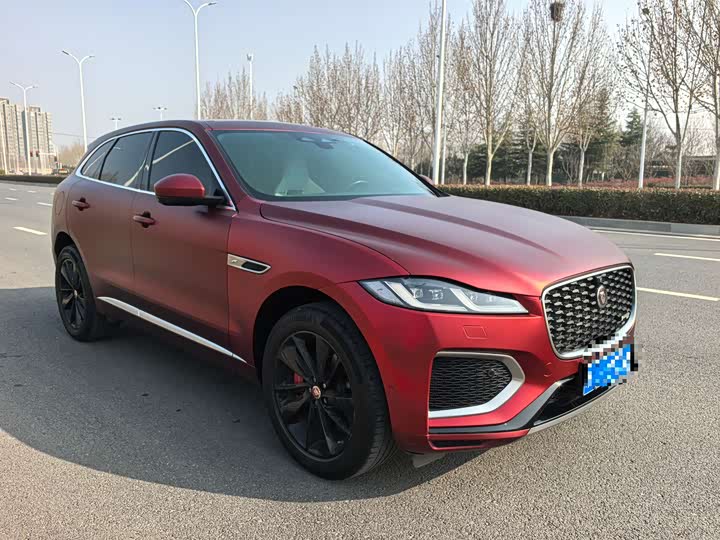 Фото 3 - Jaguar F-Pace