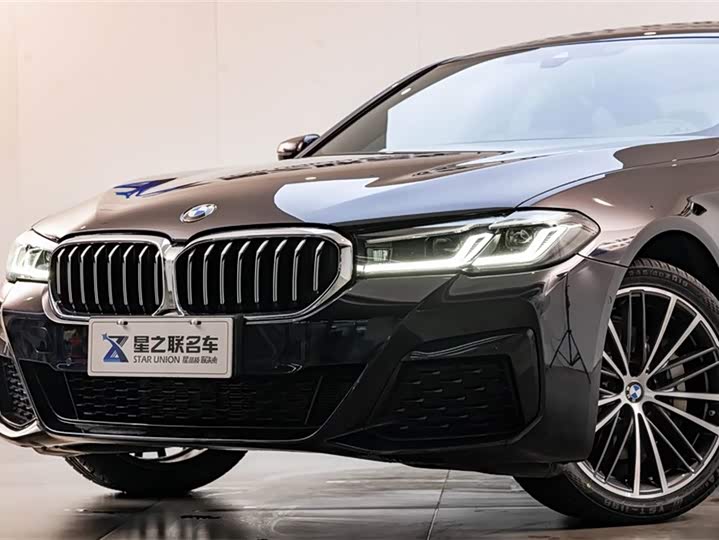 Фото 2 - BMW 5 Series