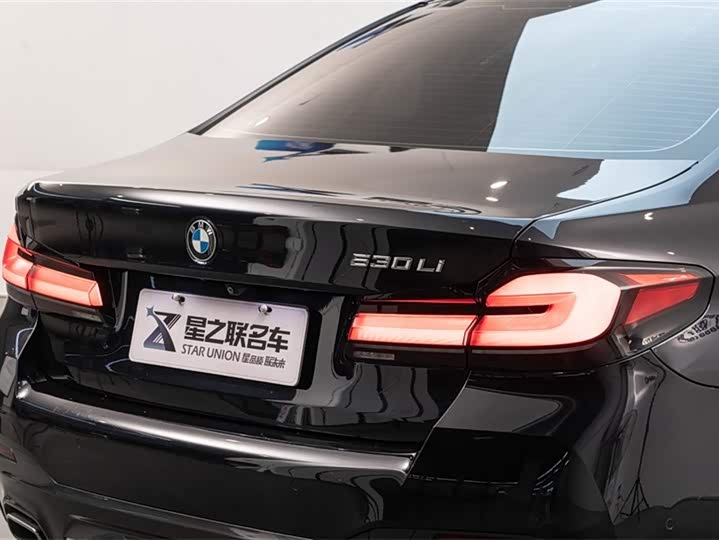 Фото 9 - BMW 5 Series