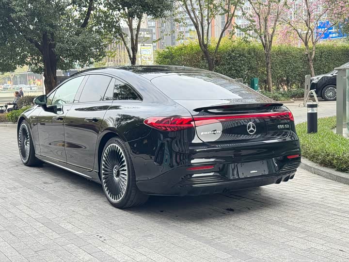 Фото 5 - Mercedes-Benz EQS AMG