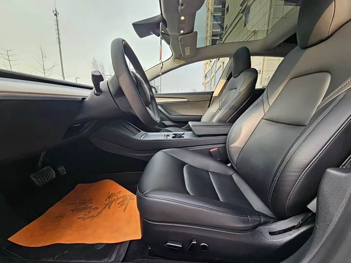 Фото 5 - Tesla Model 3