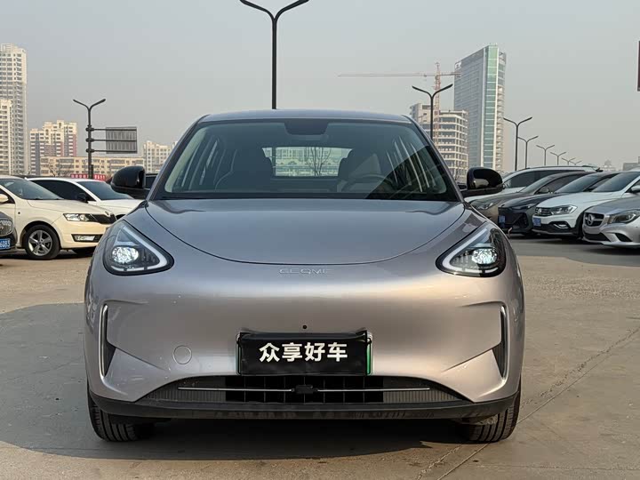 Фото 2 - Geely Galaxy Geome