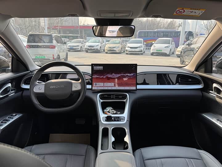 Фото 6 - Geely Galaxy Geome