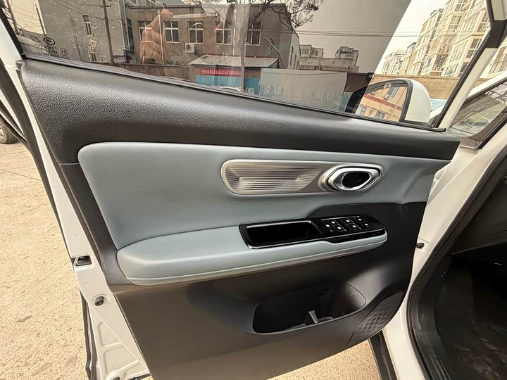 Фото 4 - GAC Aion Y