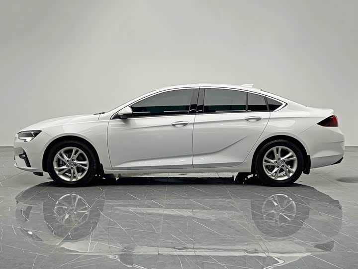 Фото 2 - Buick Regal