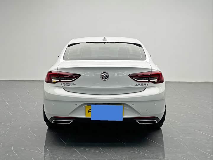 Фото 8 - Buick Regal