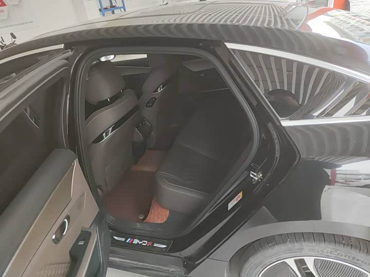 Фото 6 - BYD Han